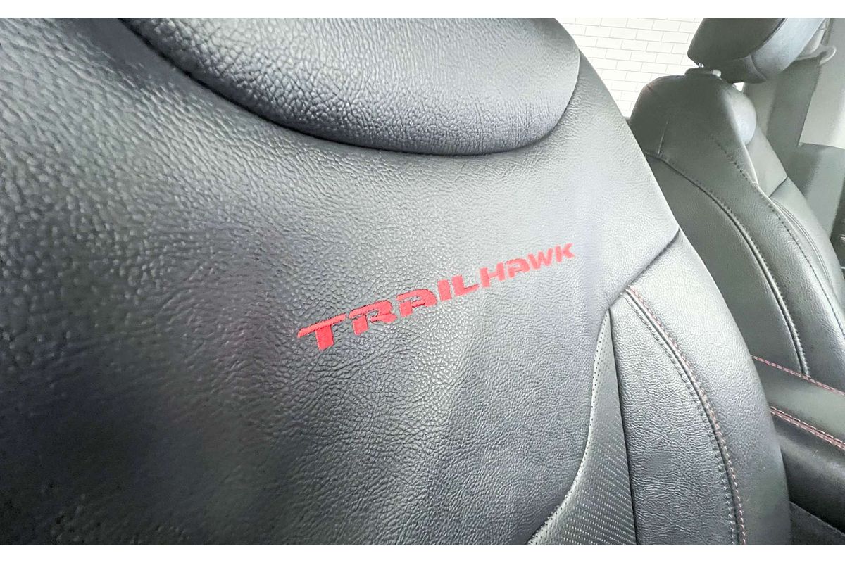 2023 Jeep Compass Trailhawk M6