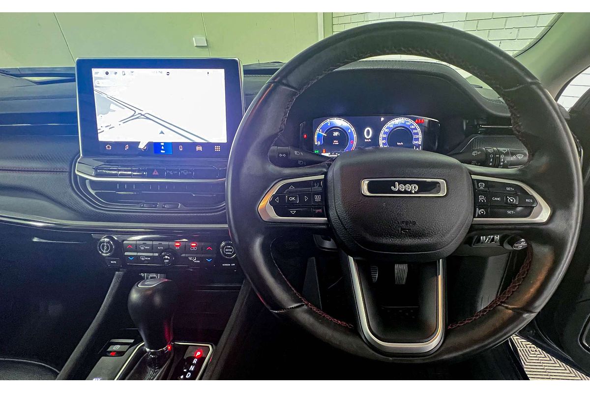 2023 Jeep Compass Trailhawk M6
