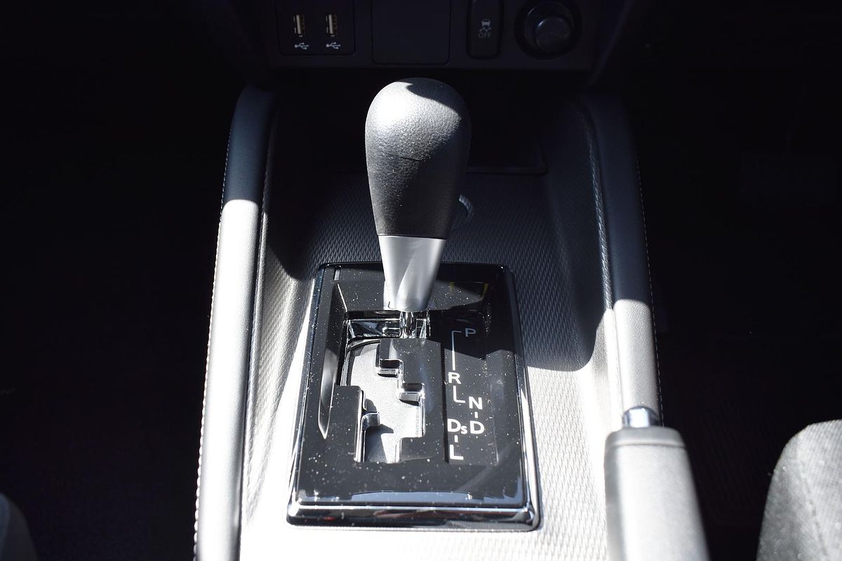 2024 Mitsubishi ASX ES XD
