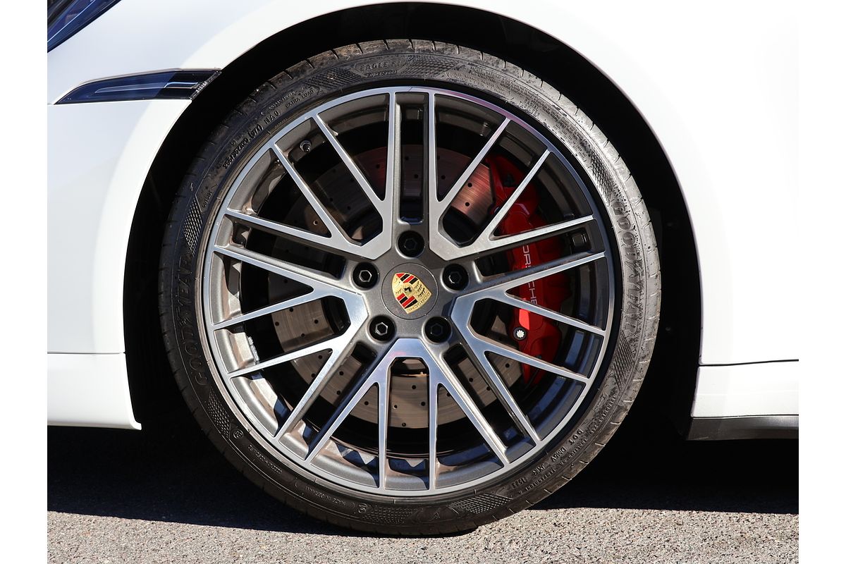 2023 Porsche 911 Turbo 992