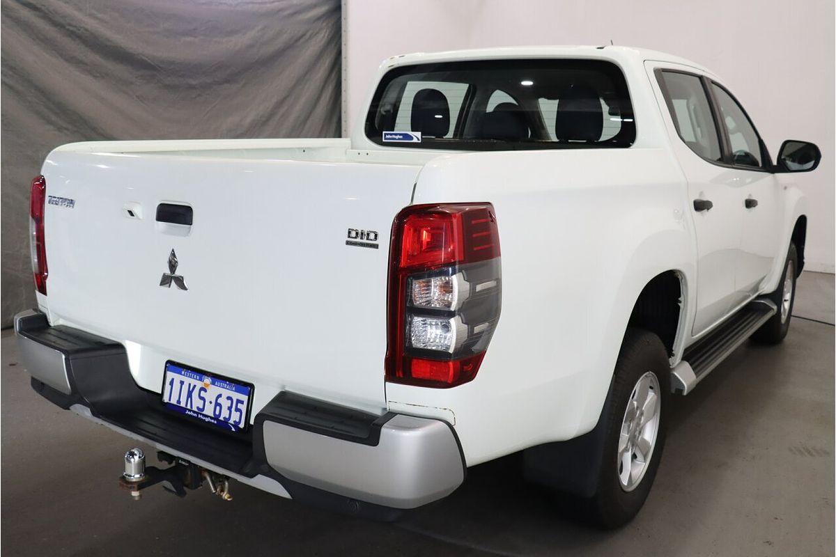 2019 Mitsubishi Triton GLX+ MR 4X4