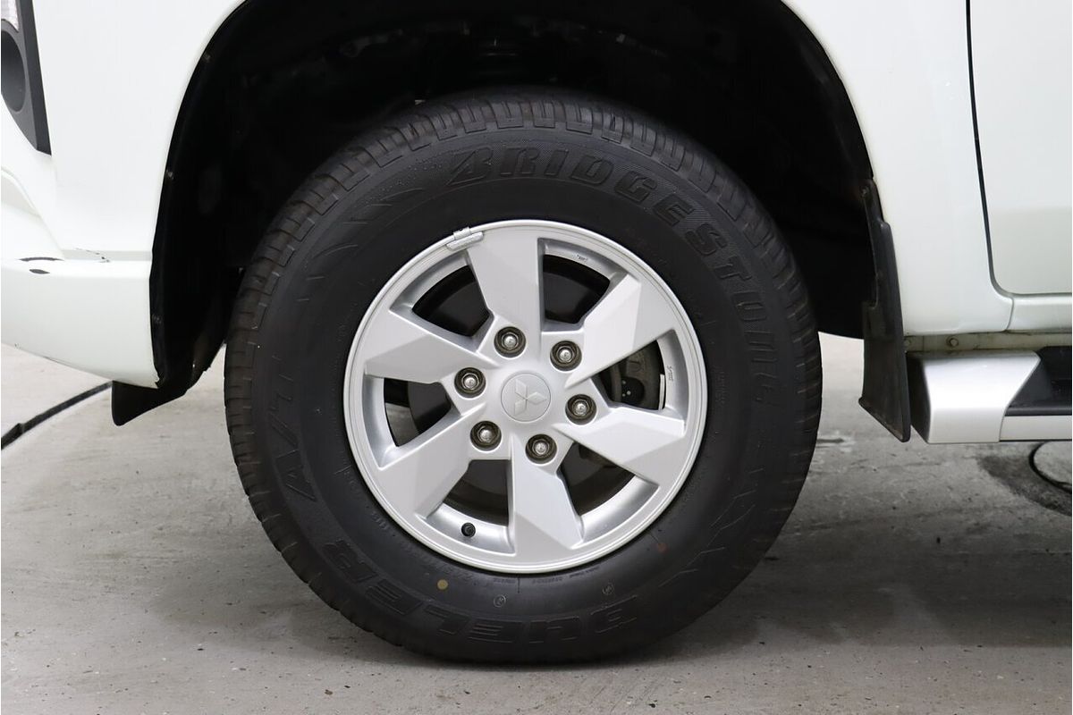 2019 Mitsubishi Triton GLX+ MR 4X4