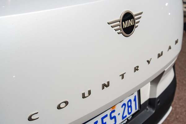 2024 MINI Countryman C Classic U25