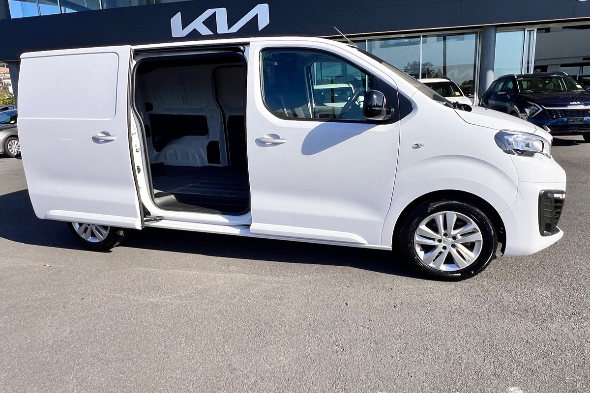 2022 Peugeot Expert Pro K0 SWB
