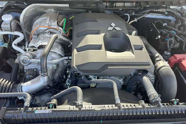 2024 Mitsubishi Triton GSR MV 4X4