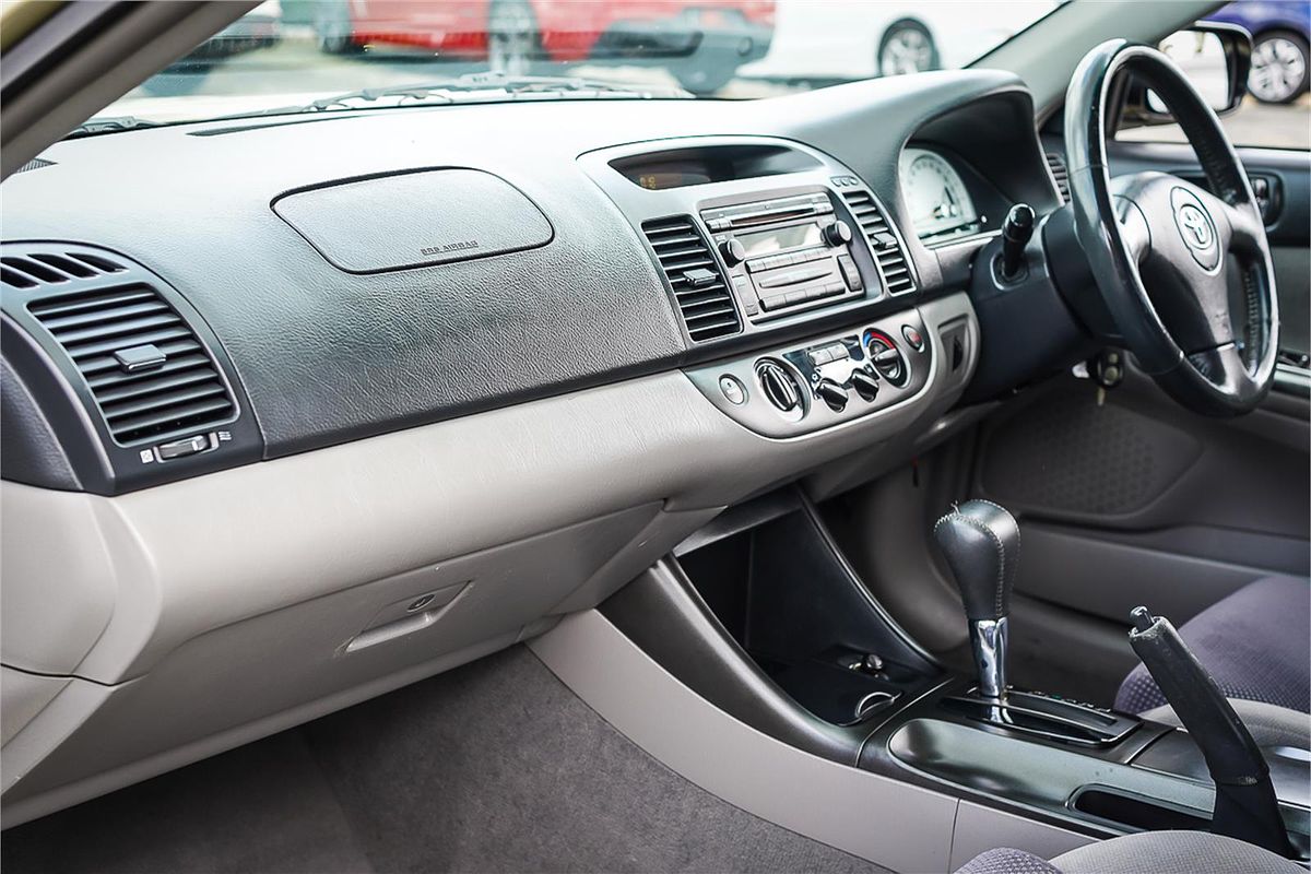 2004 Toyota Camry Sportivo ACV36R
