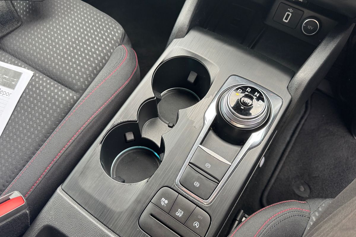 2018 Ford Focus ST-Line SA