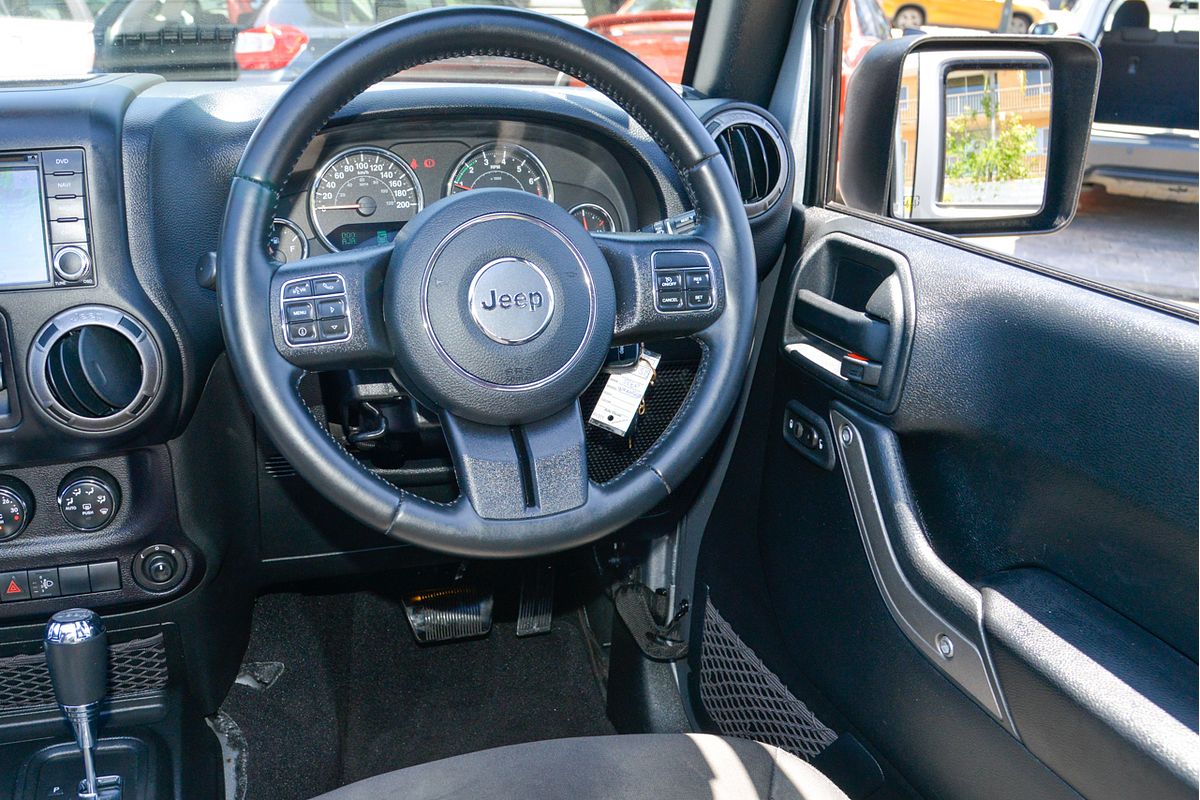 2016 Jeep Wrangler Unlimited Sport JK