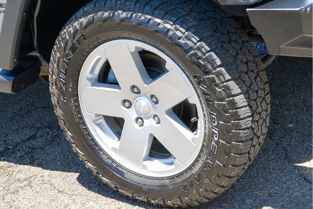 2016 Jeep Wrangler Unlimited Sport JK