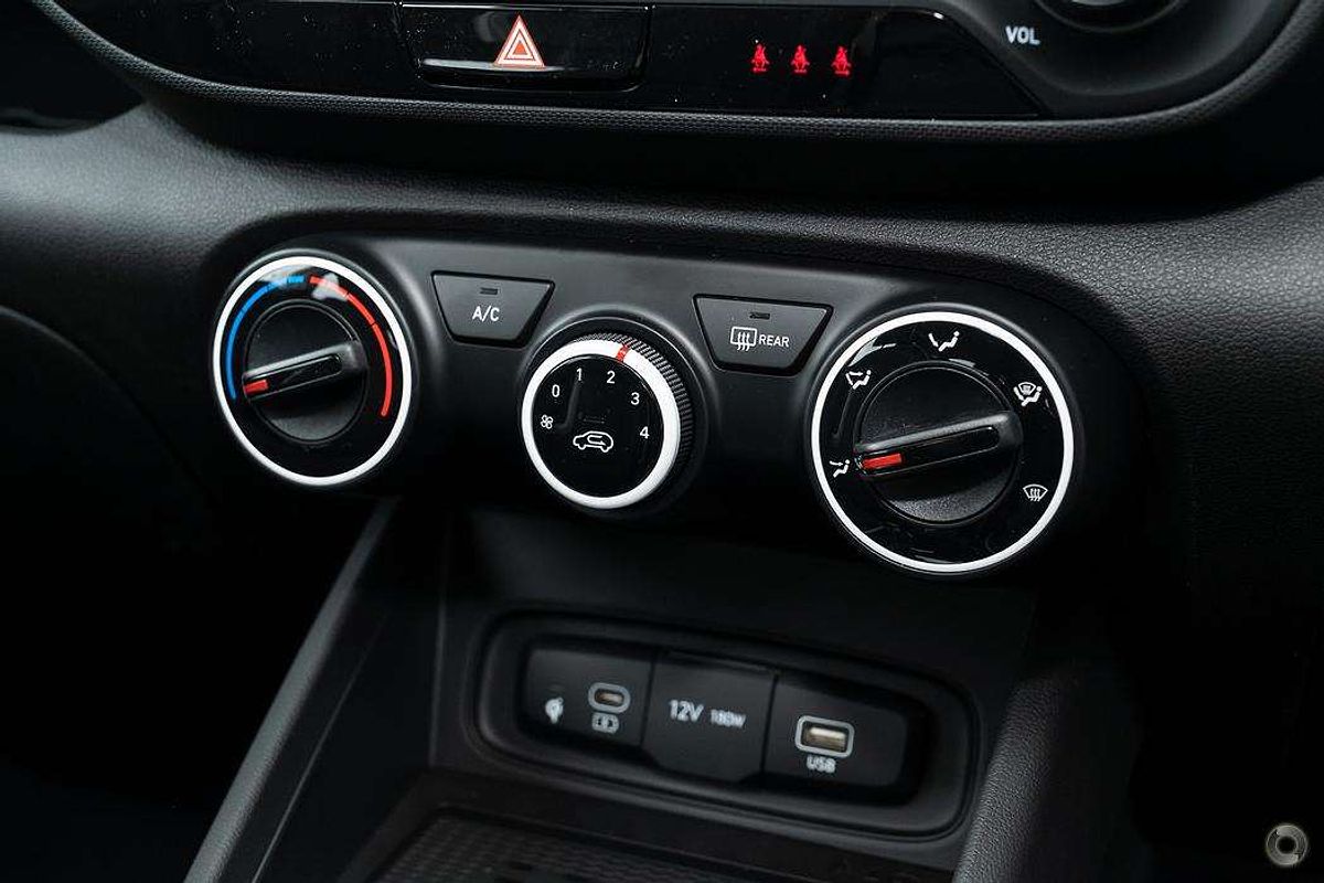 2024 Hyundai Venue Active QX.V5