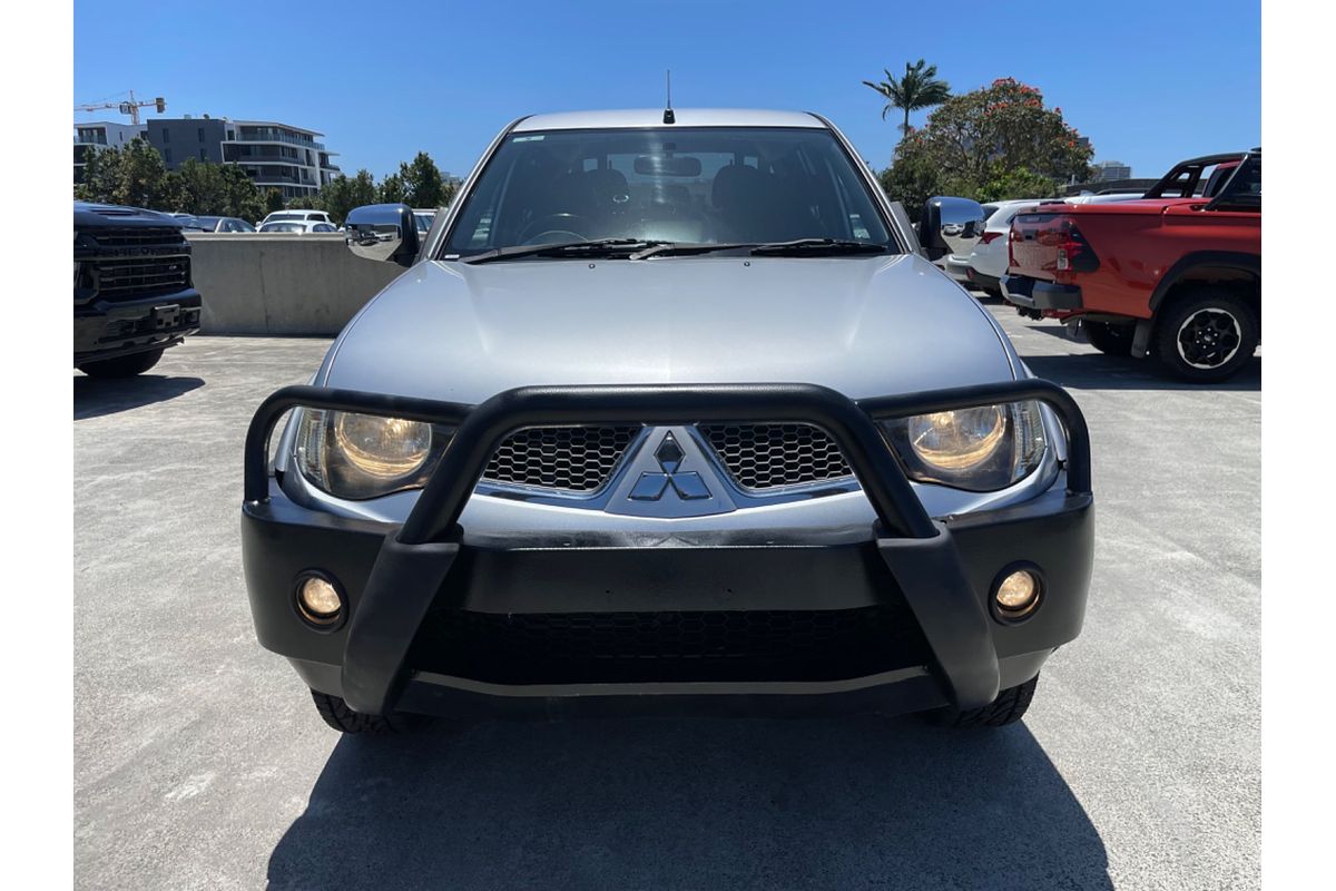 2015 Mitsubishi Triton GLX-R MN 4X4
