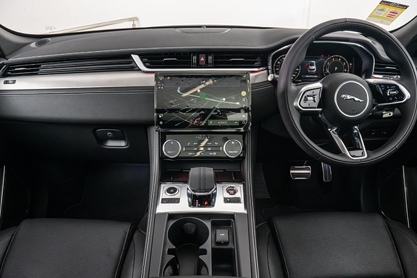 2024 Jaguar F-PACE P250 R-Dynamic SE X761