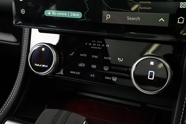 2024 Jaguar F-PACE P250 R-Dynamic SE X761
