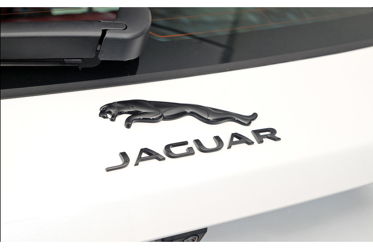 2024 Jaguar F-PACE P250 R-Dynamic SE X761