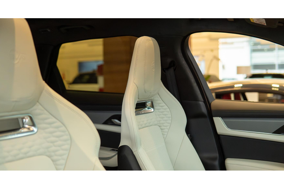 2024 Jaguar F-PACE SVR 575 Edition X761