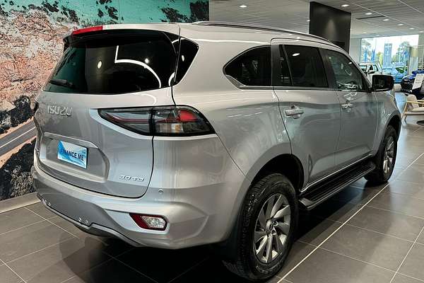 2023 Isuzu MU-X LS-U