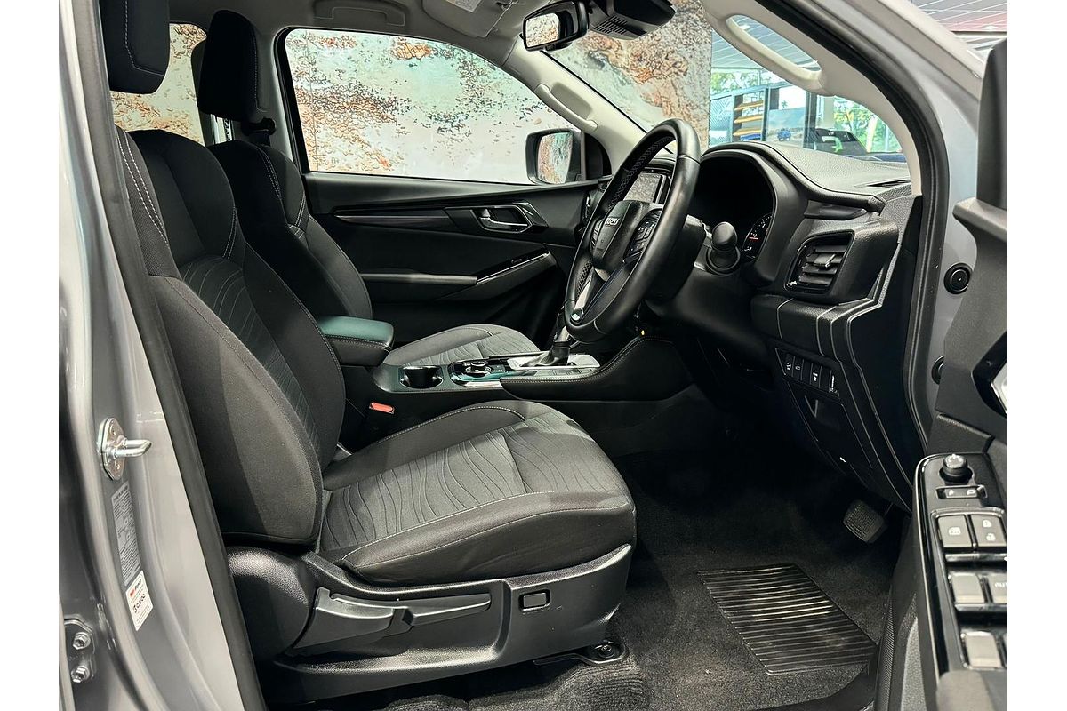2023 Isuzu MU-X LS-U
