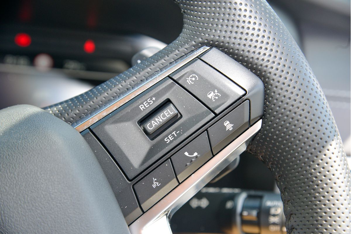 2023 Mitsubishi Outlander LS ZM