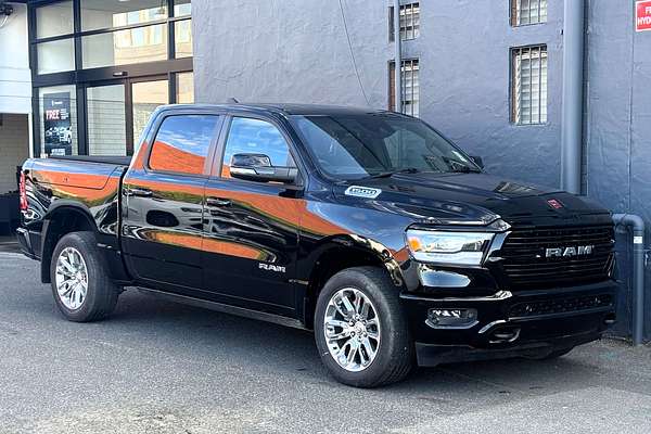 2024 RAM 1500 Laramie Sport RamBox DT 4X4