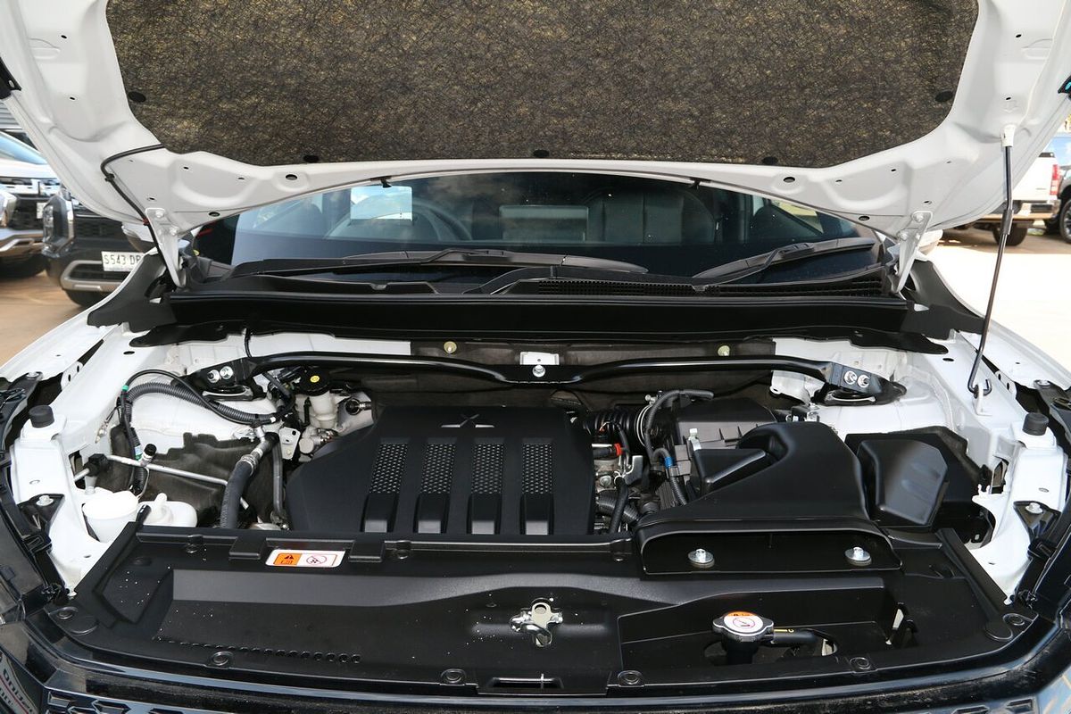 2023 Mitsubishi Eclipse Cross Exceed YB