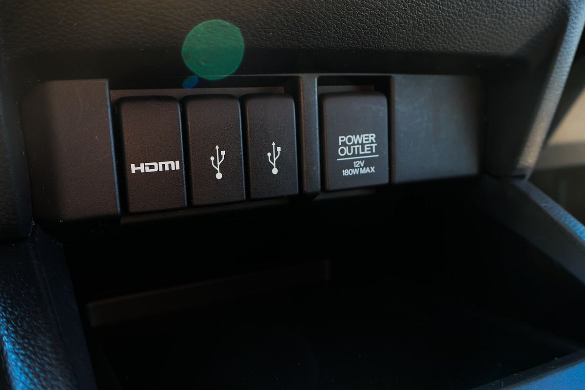 2015 Honda Odyssey VTi 5th Gen