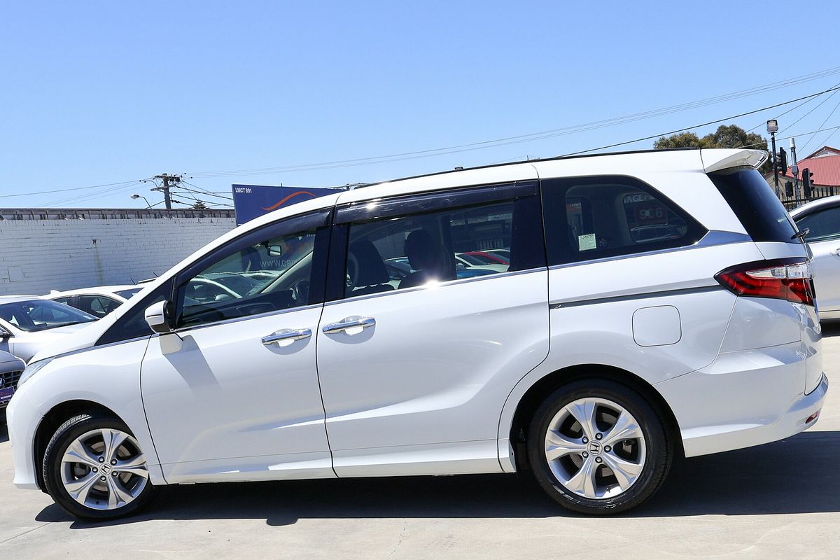2015 Honda Odyssey VTi 5th Gen