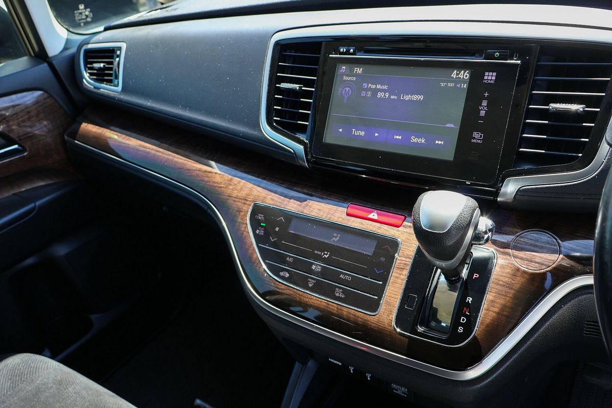 2015 Honda Odyssey VTi 5th Gen