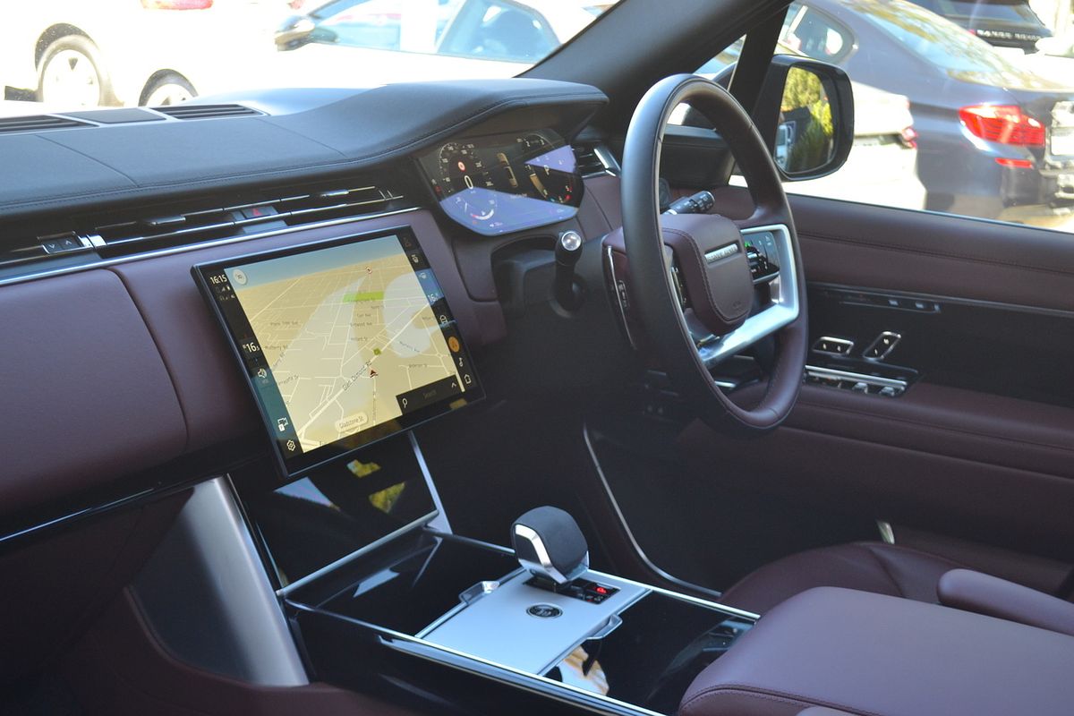2024 Land Rover Range Rover D350 HSE L460