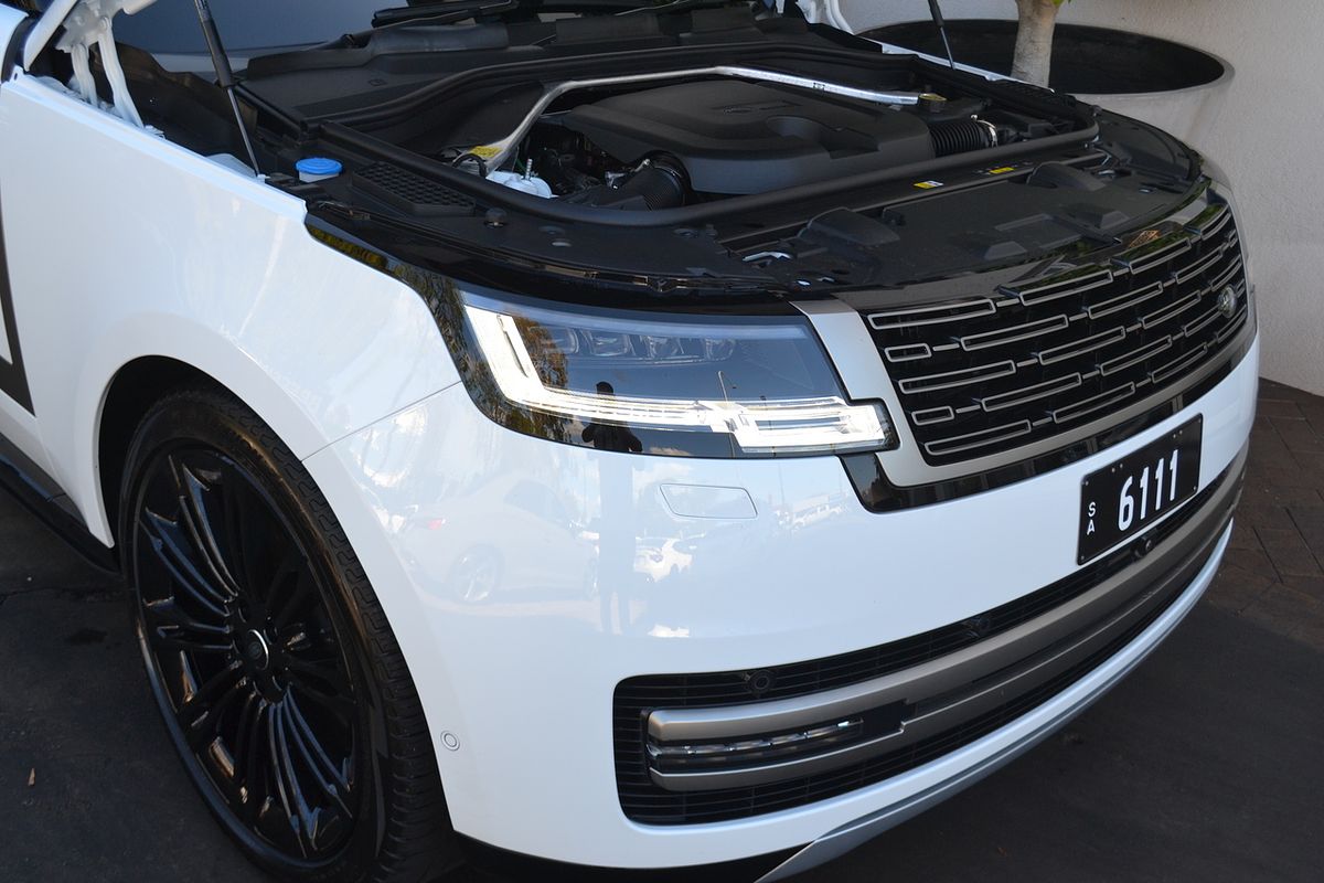2024 Land Rover Range Rover D350 HSE L460