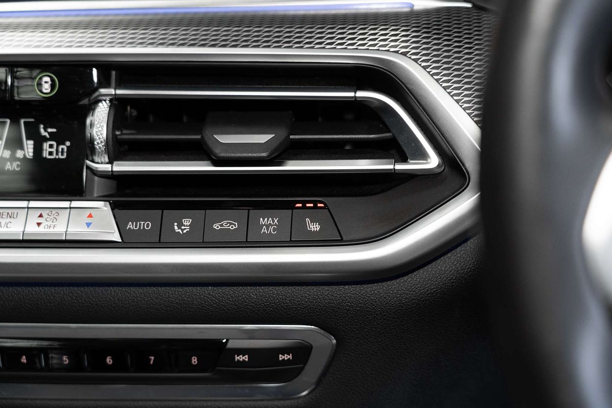 2020 BMW X6 xDrive40i M Sport G06