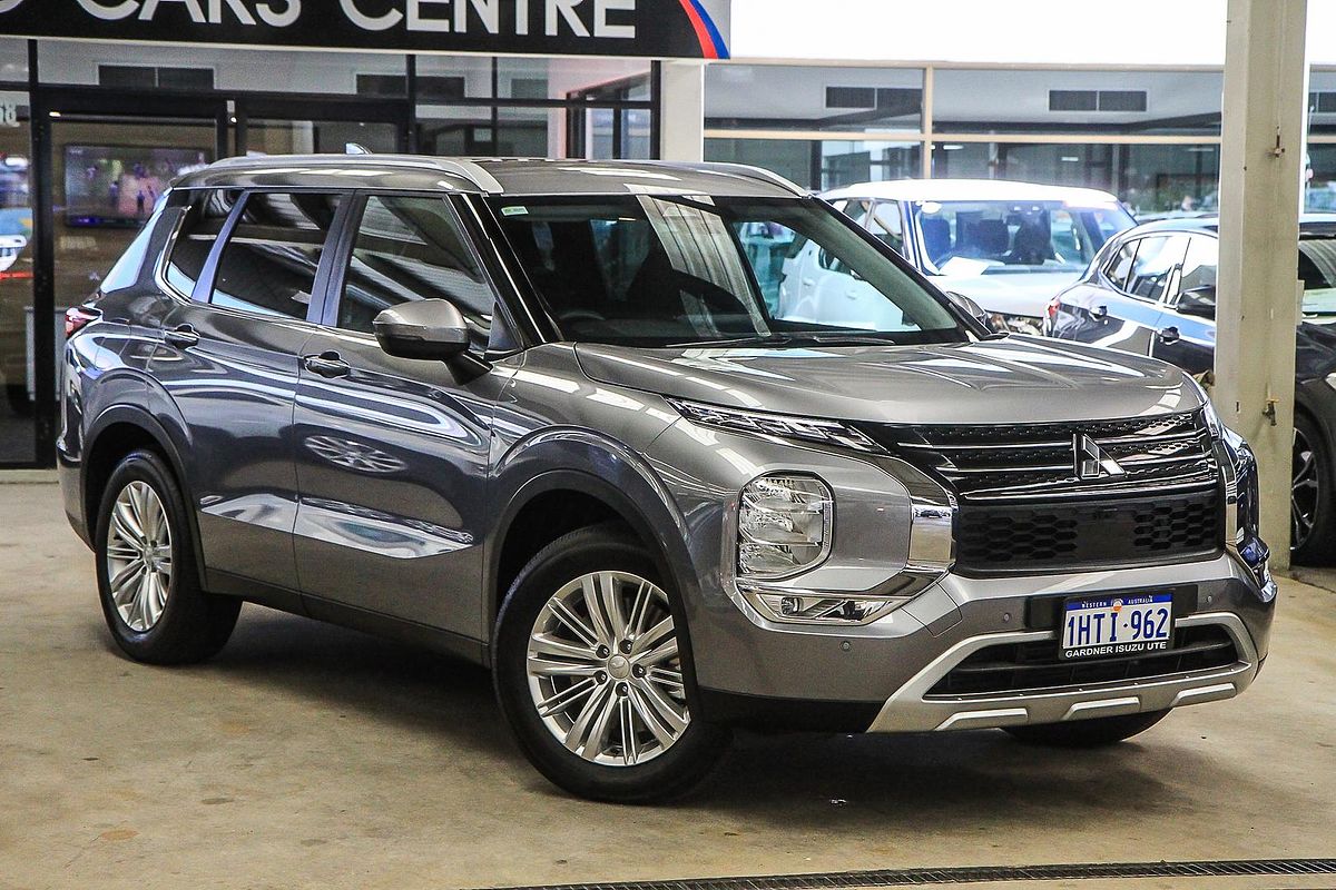 2022 Mitsubishi Outlander LS ZM