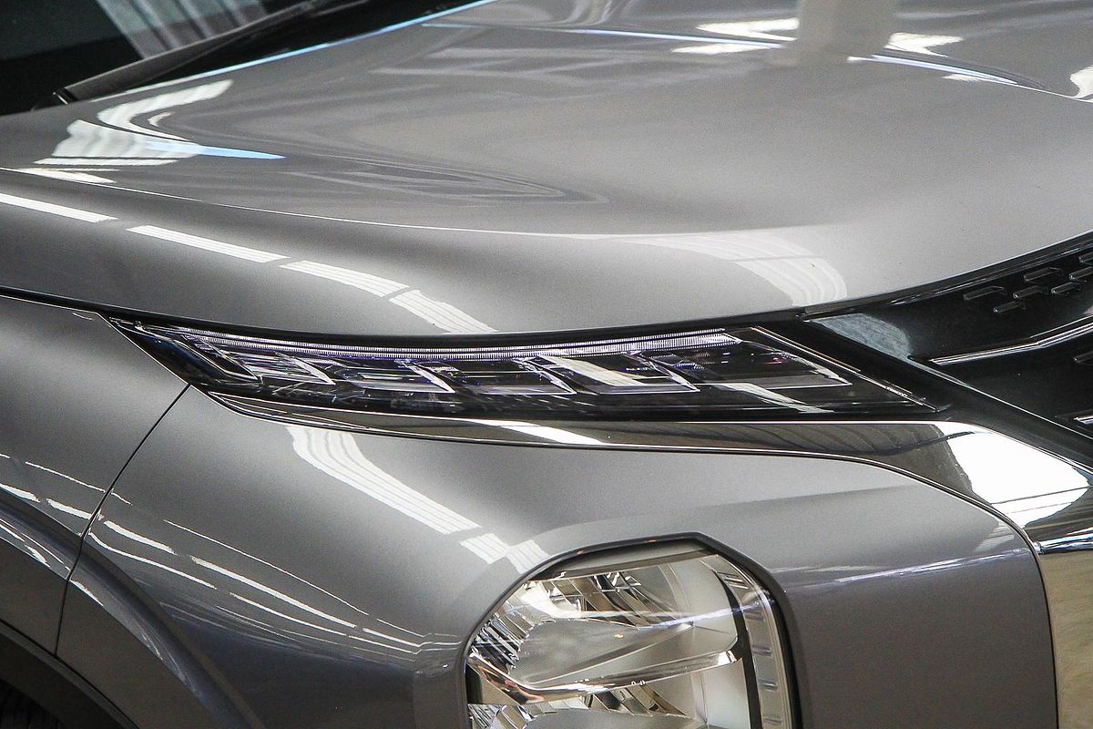 2022 Mitsubishi Outlander LS ZM