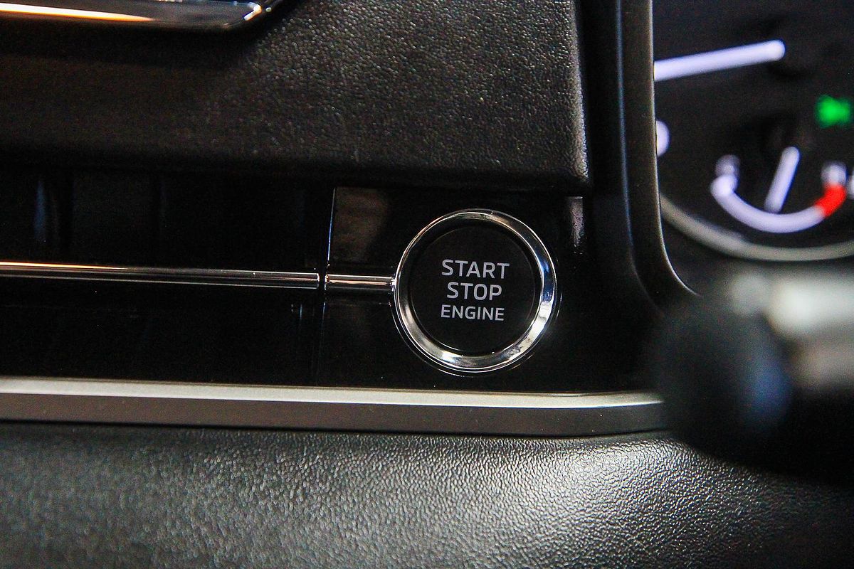 2022 Mitsubishi Outlander LS ZM