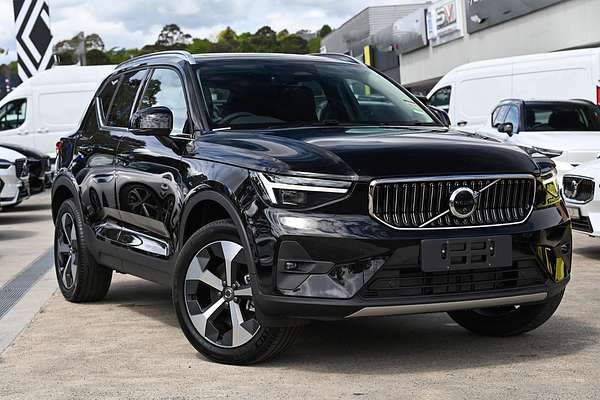 2024 Volvo XC40 Ultra B4 Bright