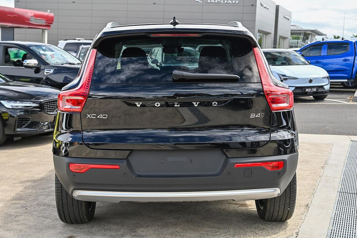 2024 Volvo XC40 Ultra B4 Bright