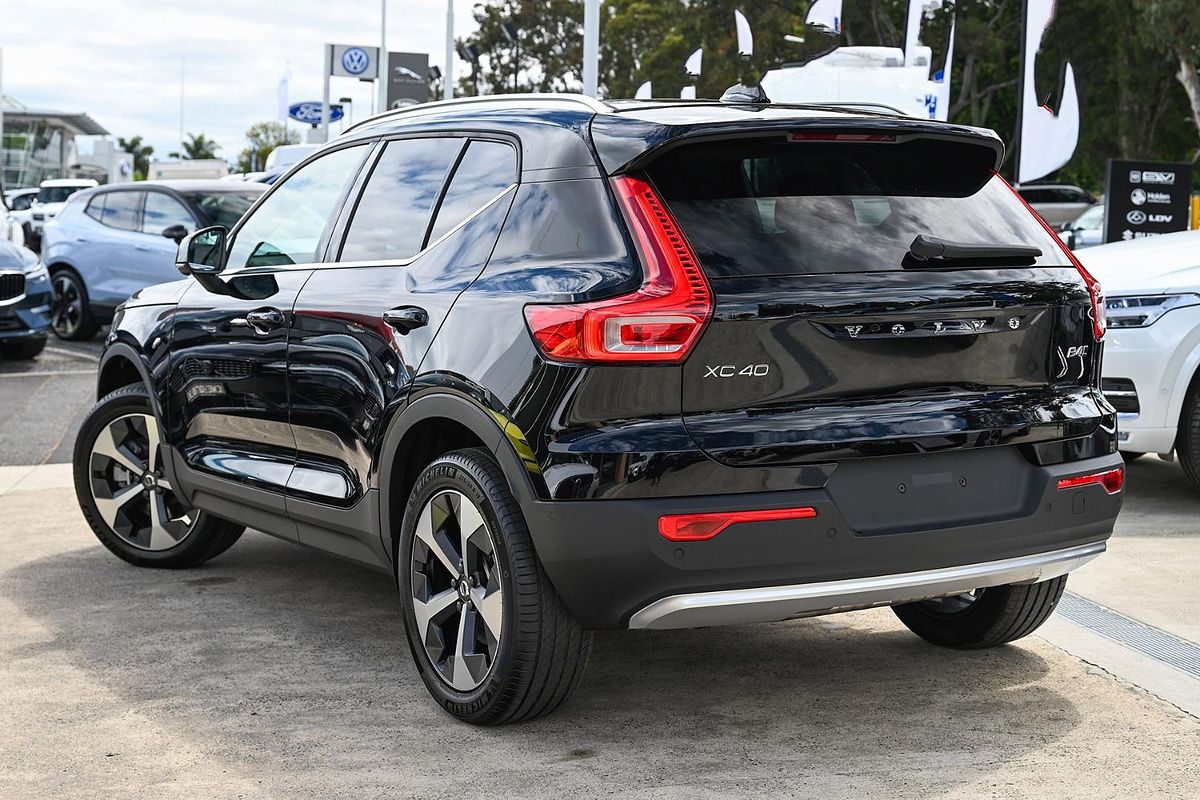 2024 Volvo XC40 Ultra B4 Bright