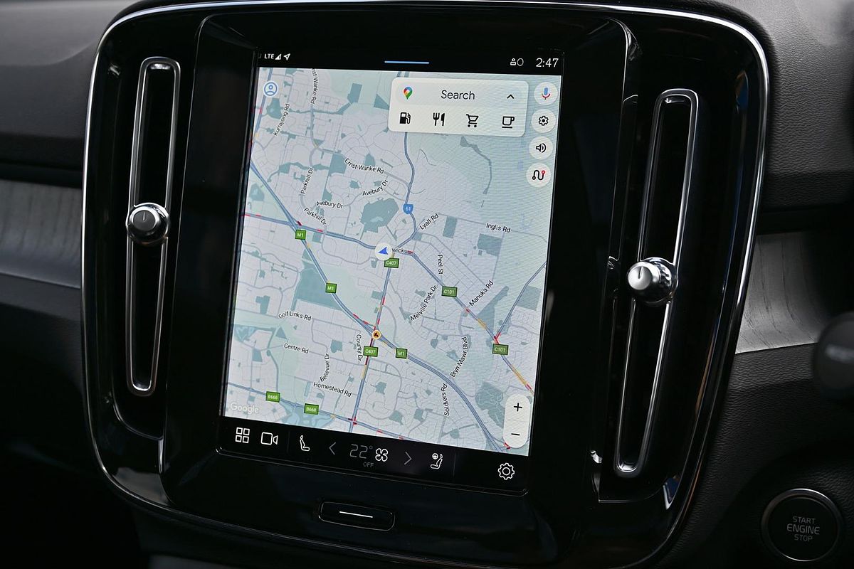 2024 Volvo XC40 Ultra B4 Bright