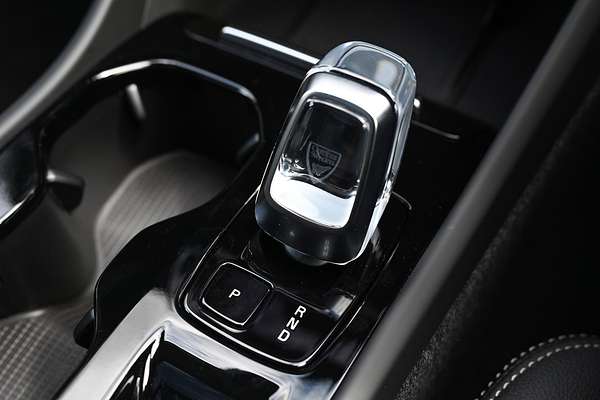 2024 Volvo XC40 Ultra B4 Bright