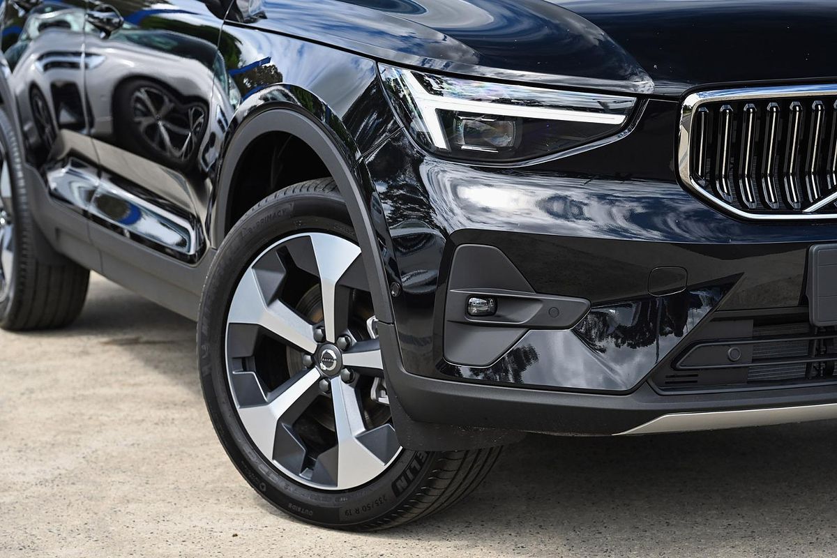 2024 Volvo XC40 Ultra B4 Bright