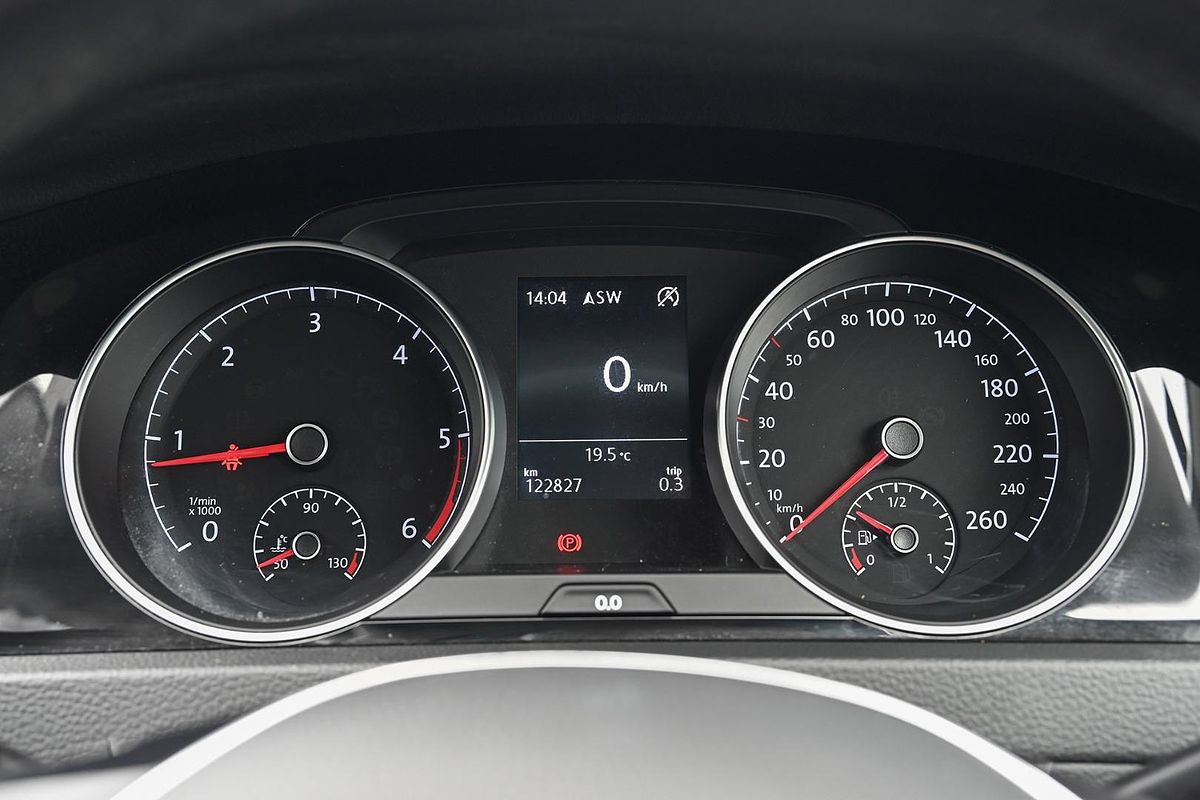 2016 Volkswagen Golf 110TDI Highline 7