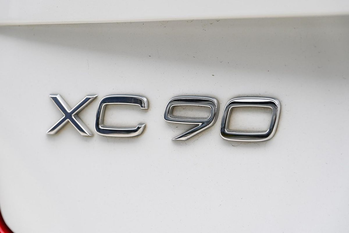 2020 Volvo XC90 Recharge Plug-In Hybrid