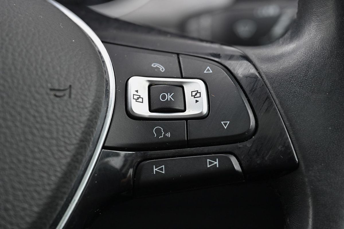 2016 Volkswagen Golf 110TDI Highline 7