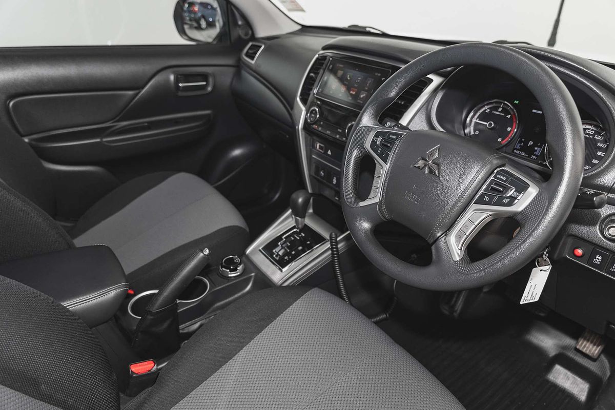 2021 Mitsubishi Triton GLX+ MR 4X4