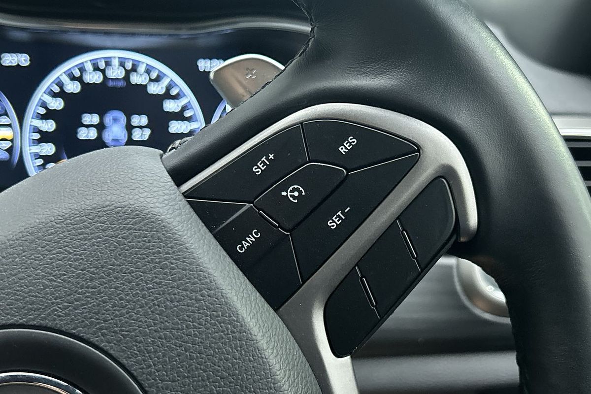 2021 Jeep Grand Cherokee Night Eagle WK