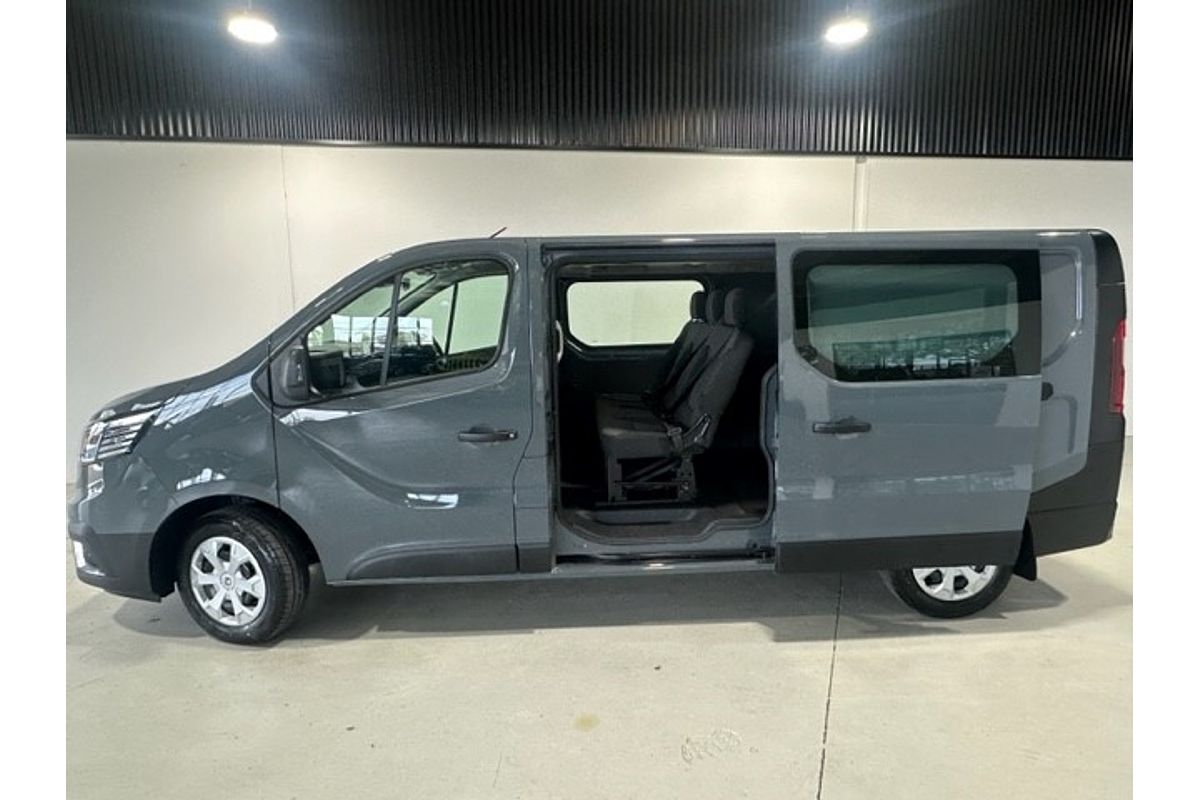 2023 Renault Trafic Crew Pro X82