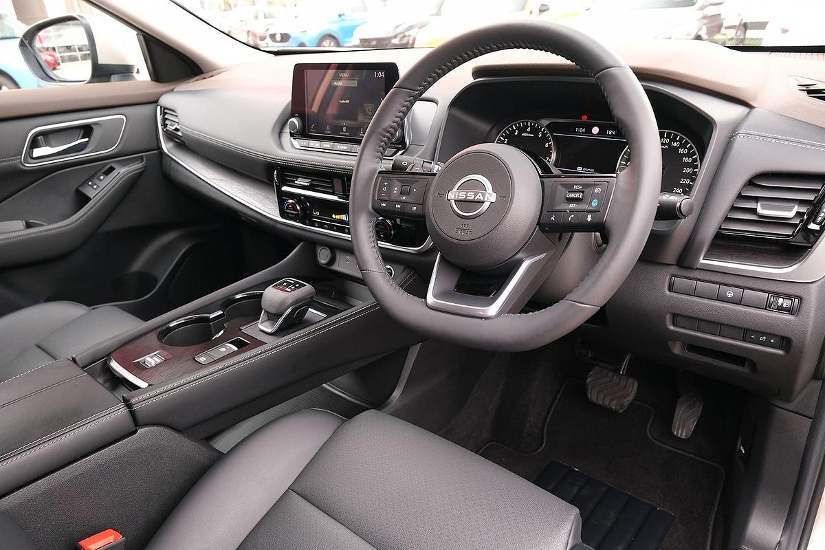 2023 Nissan X-TRAIL ST-L T33