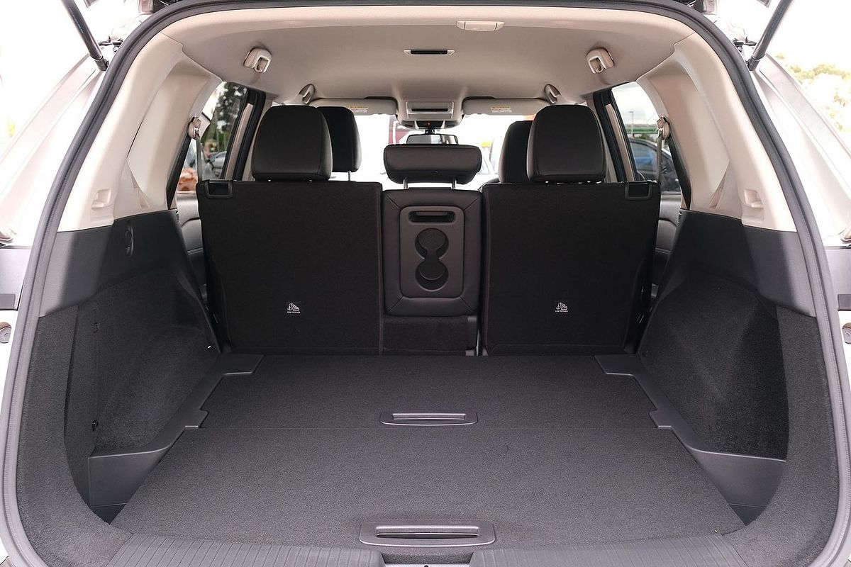 2023 Nissan X-TRAIL ST-L T33