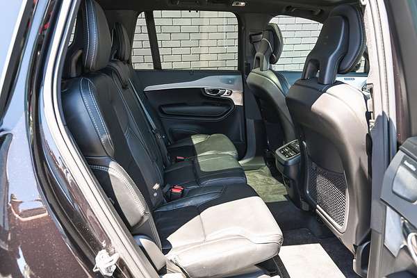 2020 Volvo XC90 T6 R-Design