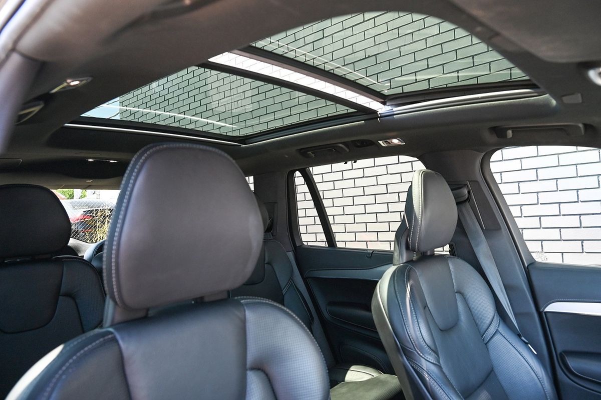 2020 Volvo XC90 T6 R-Design