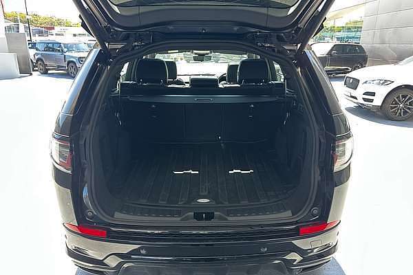 2024 Land Rover Discovery Sport P250 Dynamic SE L550